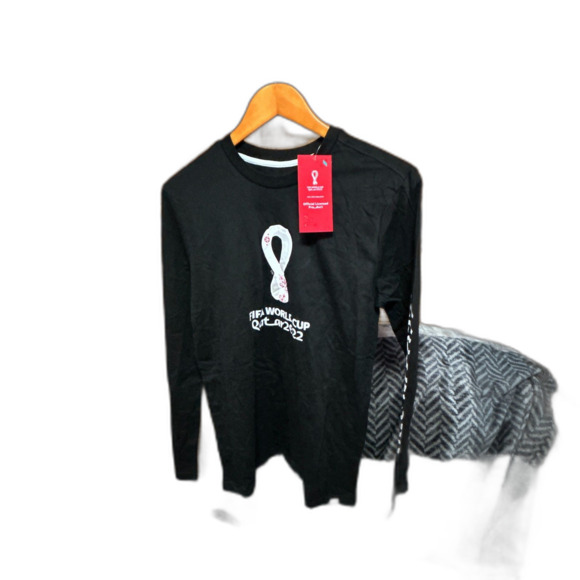 FIFA World Cup Qatar 2022 Official Long Sleeve T-Shirt - Men's Small-Black NEW - Picture 1 of 8